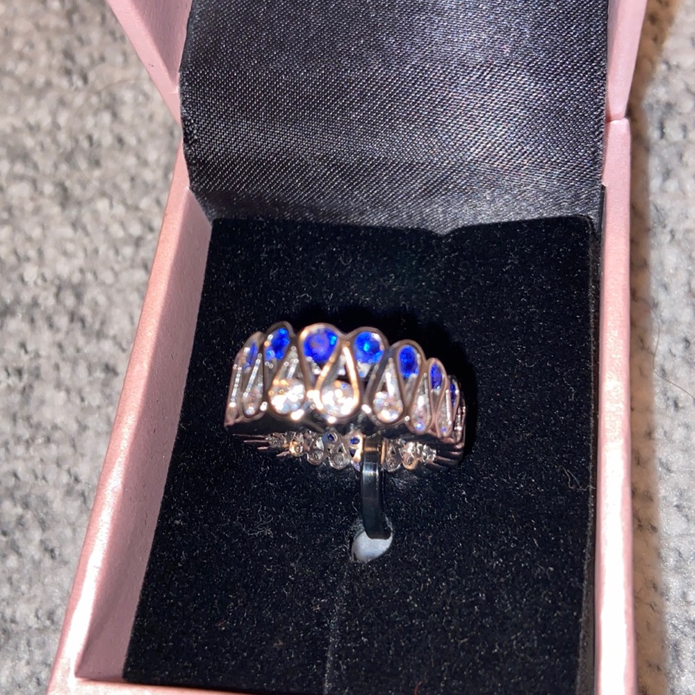 Peermont ring